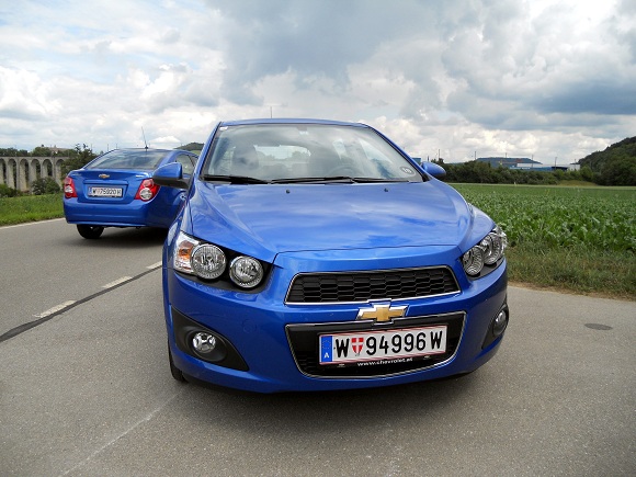 Chevrolet_Aveo_neu.jpg