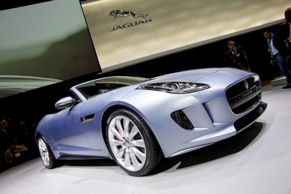 Jaguar_F_Type_2013_03