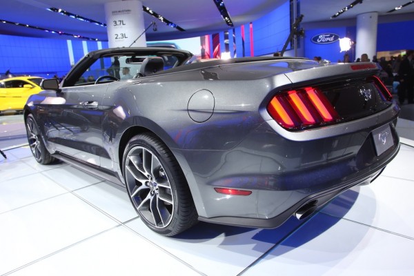 Detroit 2014 Ford Mustang Cabrio