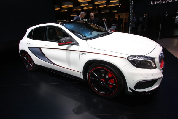 Mercedes GLA 45 AMG Detroit 2014-01