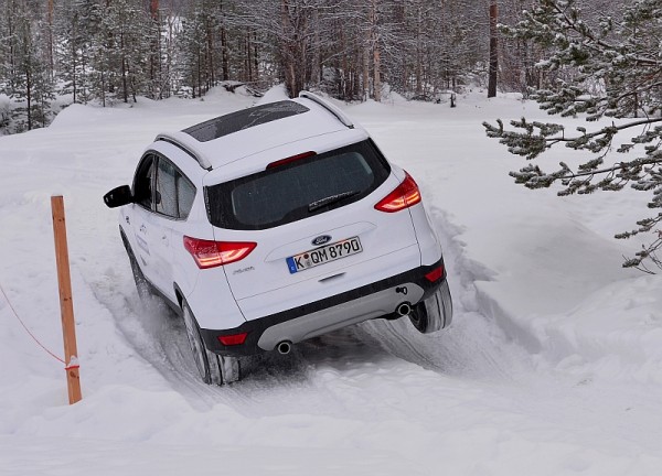 Michelin Winter Experience 2014 Ford Kuga Off Road Dreibein