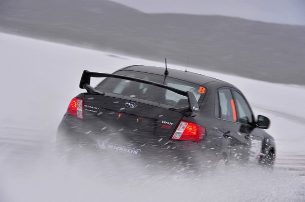 Michelin Winter Experience 2014 Subaru WRX STI Schwarz Spritz