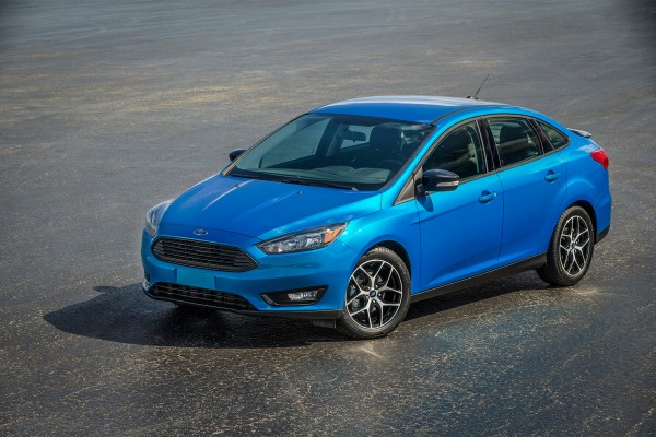 Ford_Focus_4_Tuerer_2014_01