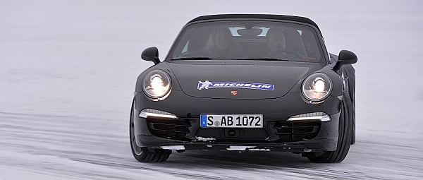 Michelin Winter Experience Sicher Autofahren im Winter Porsche übersteuert
