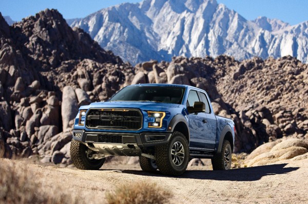 Ford_F_150_Raptor_2015_01