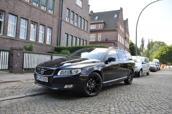 Volvo V70 Black Edition - Bild 008