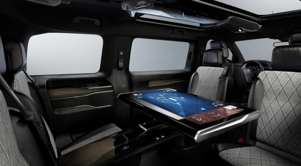 Peugeot Traveller_2016_04