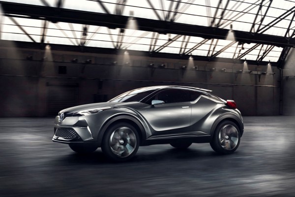 Toyota C-HR_2016_01