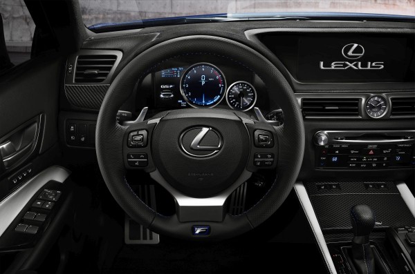 Lexus-GS-F-Lenkrad