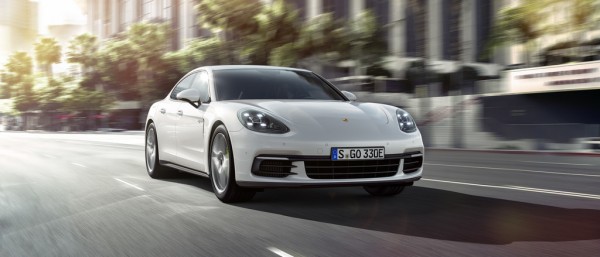 porsche-panamera-4-e-hybrid_2017_01