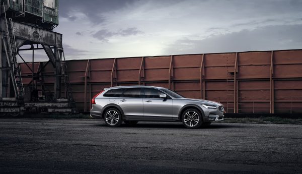 volvo-v90-cross-country_polestar_2017_01