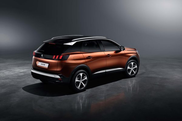 PEUGEOT_3008_2017_02