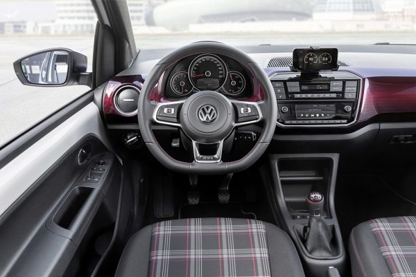 Volkswagen Up GTI_2018_03