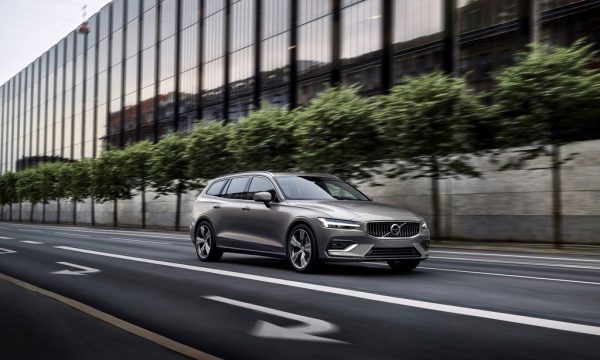 Volvo V60_2018_01