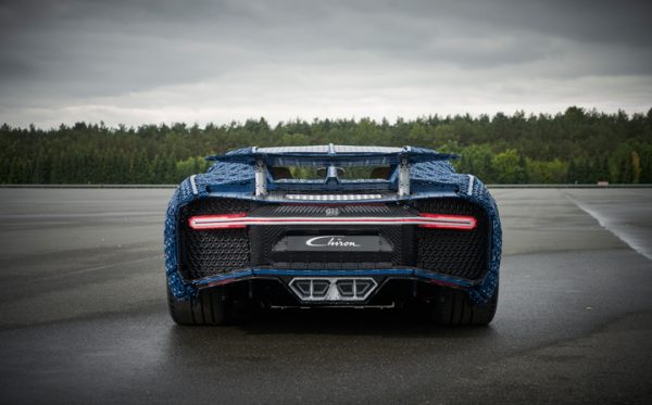 Bugatti Chiron_Lego_2018_02