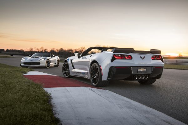 Limited to 650 vehicles globally, and available on Grand Sport 3LT and Z06 3LZ trims, the Carbon 65 Edition features visible carbon fiber exterior elements, a new Ceramic Matrix Gray exterior color and special interior appointments, including a new carbon fiber-rimmed steering wheel.